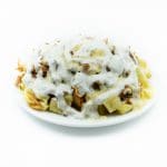 Patatas con Shawarma, Queso y Yogurt